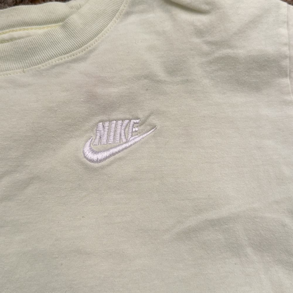 Nike cotton crew neck tee shirt mint green - Picture 2 of 3